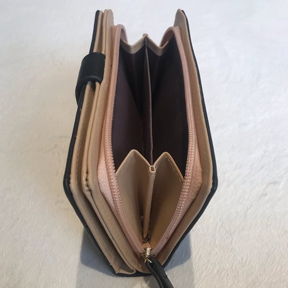 Black and Gold Leaf Faux Leather Wallet - Picture 4 of 6